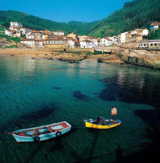 Playa Del Puntal I Villaviciosa Primera Linea Playa Exterior photo